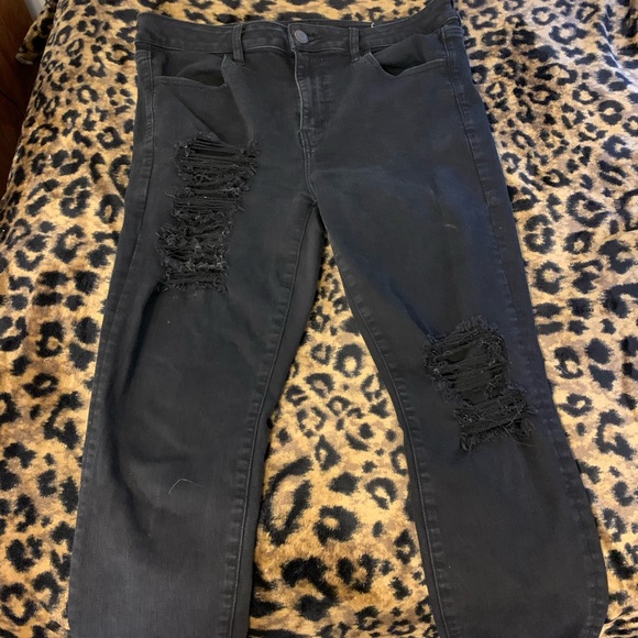 American Eagle Black Ripped Jeans - Picture 1 of 3